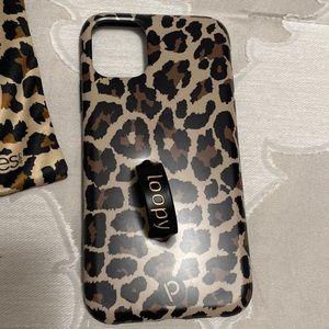 Leopard iPhone 11 Loopy Case